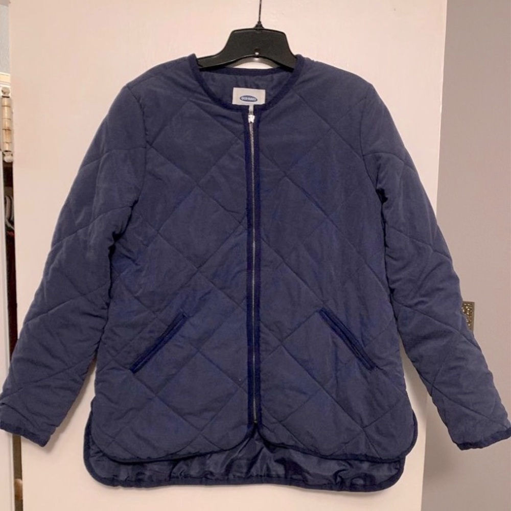 Old Navy Women’s Navy Blue “Quilted Puffer” Coat. Size Medium.